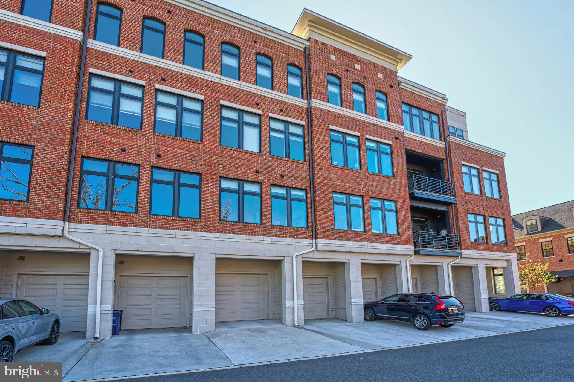 KING STREET STATION CONDO - Residential