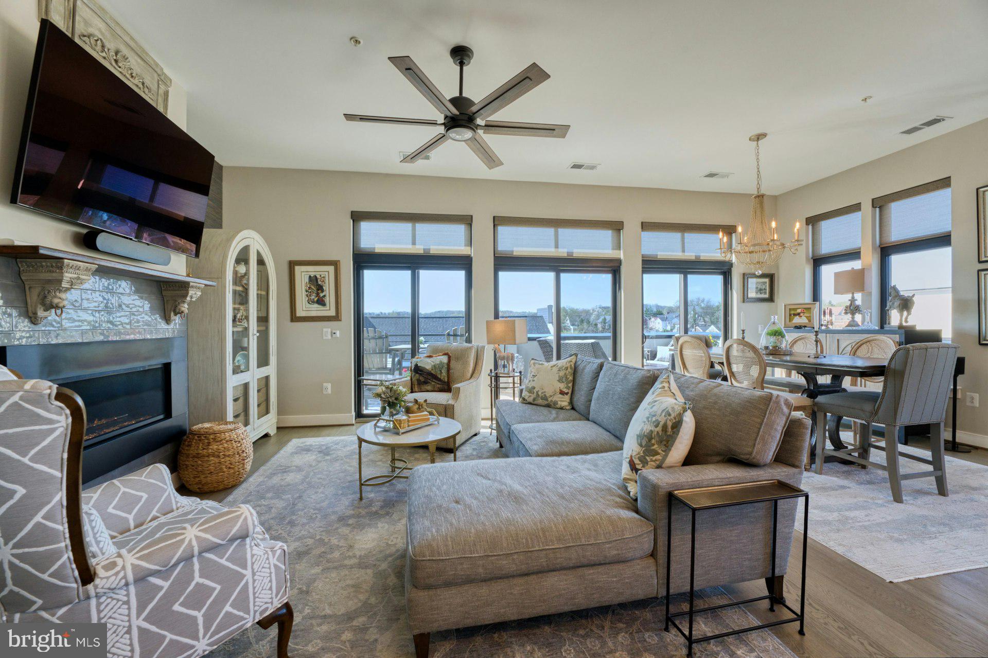 KING STREET STATION CONDO - Residential