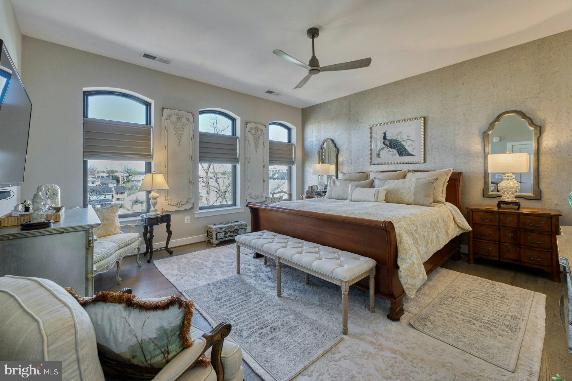 KING STREET STATION CONDO - Residential