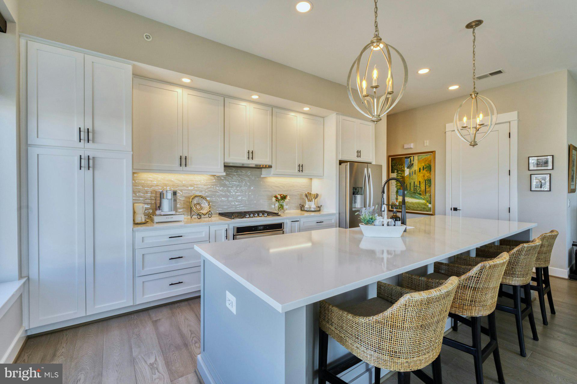 KING STREET STATION CONDO - Residential