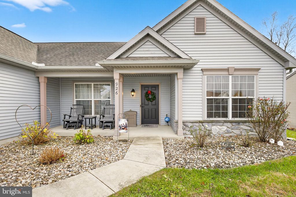 Photo of 926 Sweetbay Lane, LEBANON, PA 17046 (MLS # PALN2023996)