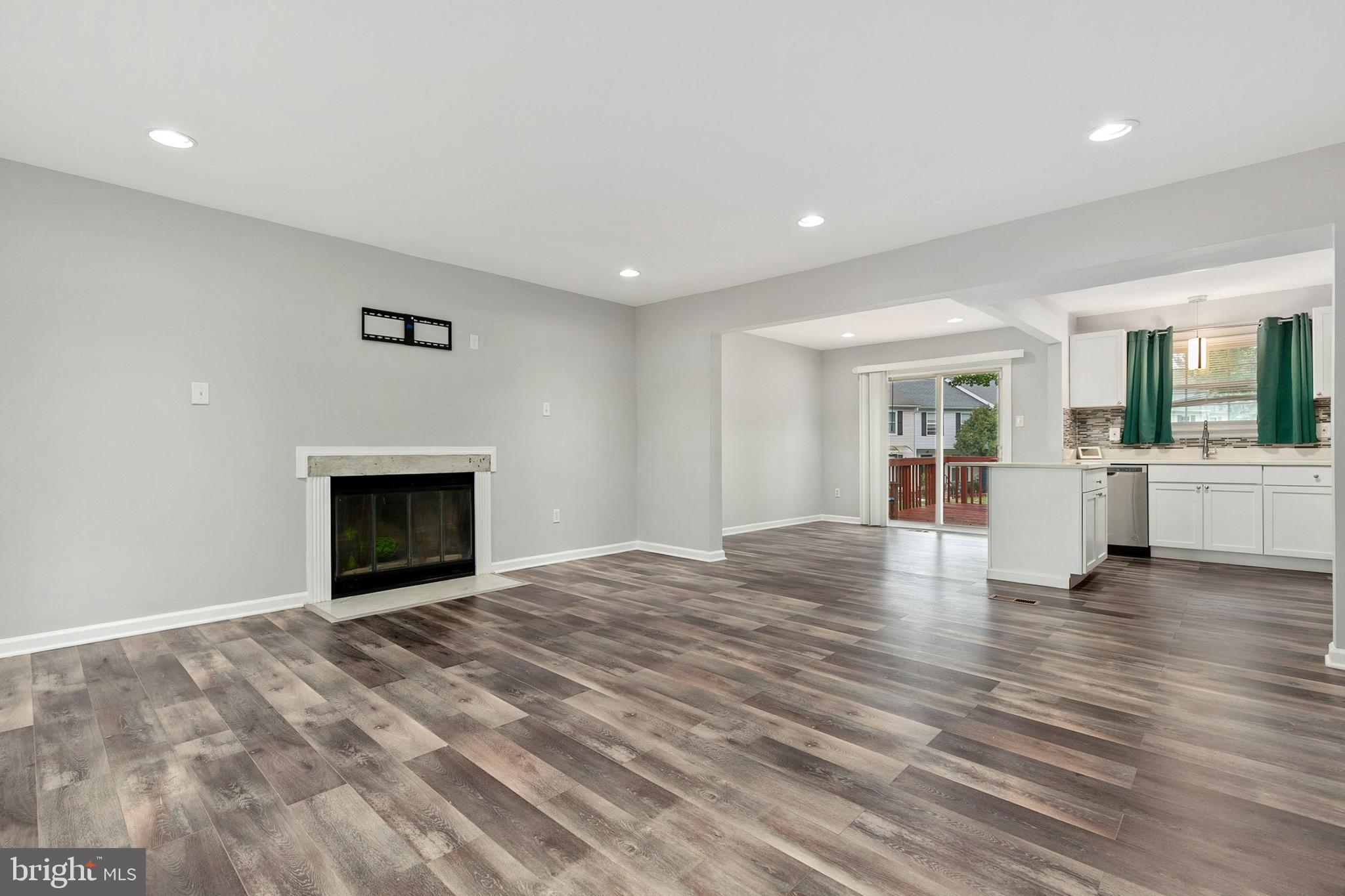 LAKE VILLAGE MANOR - Residential