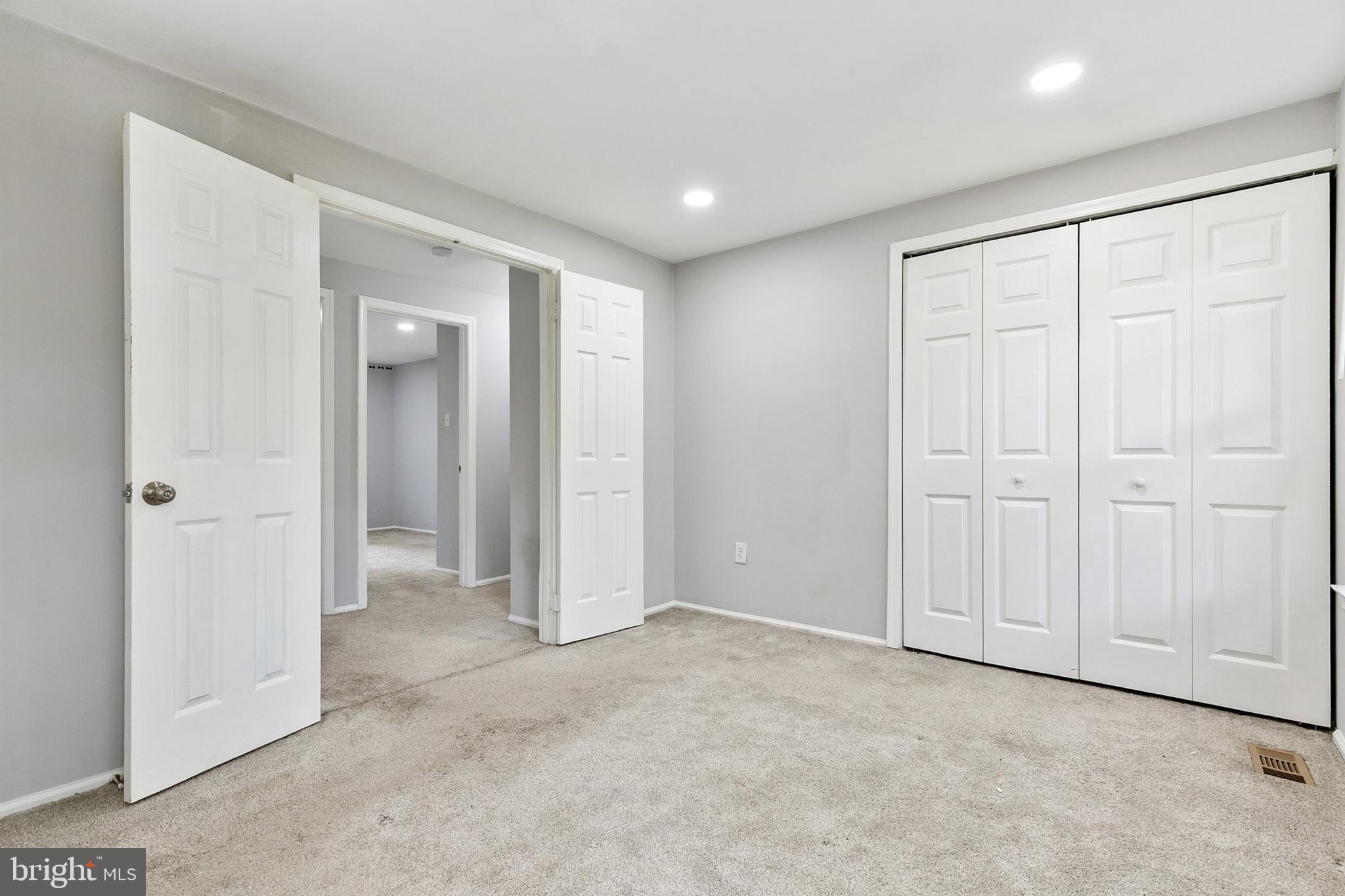 LAKE VILLAGE MANOR - Residential