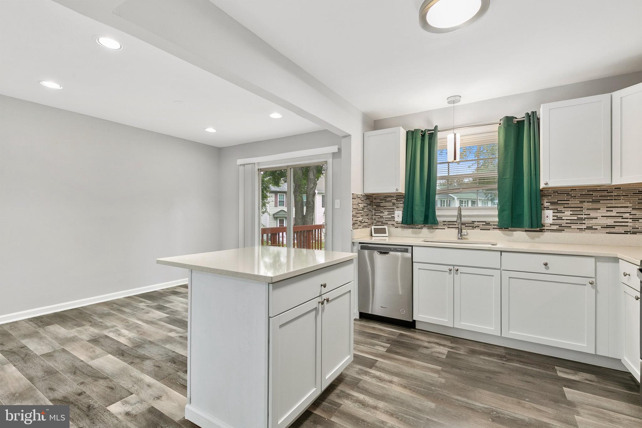 LAKE VILLAGE MANOR - Residential