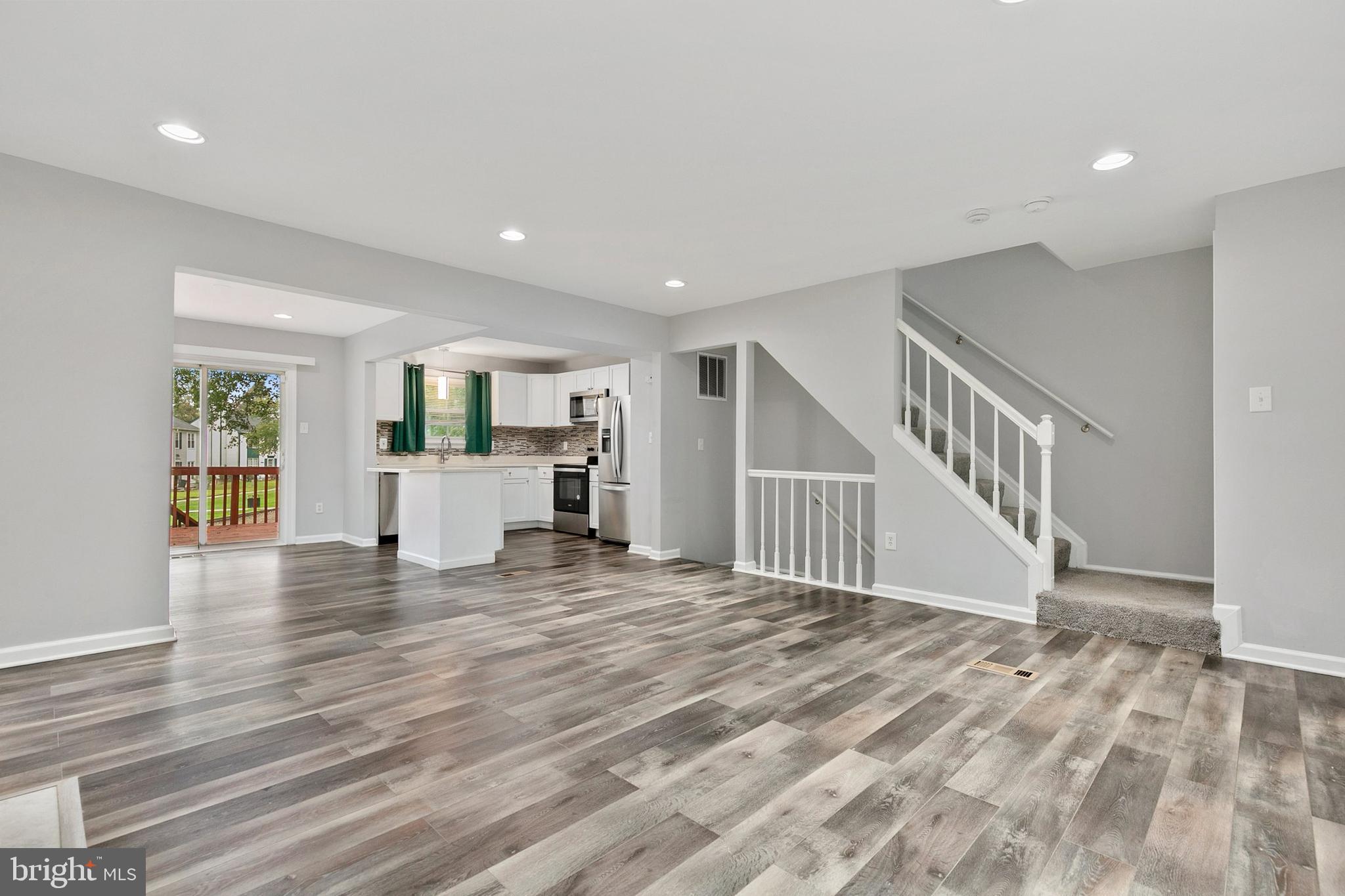 LAKE VILLAGE MANOR - Residential