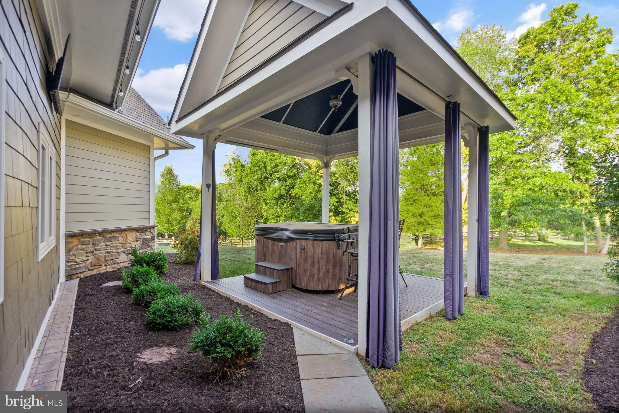 EVERGREEN ESTATES - Residential