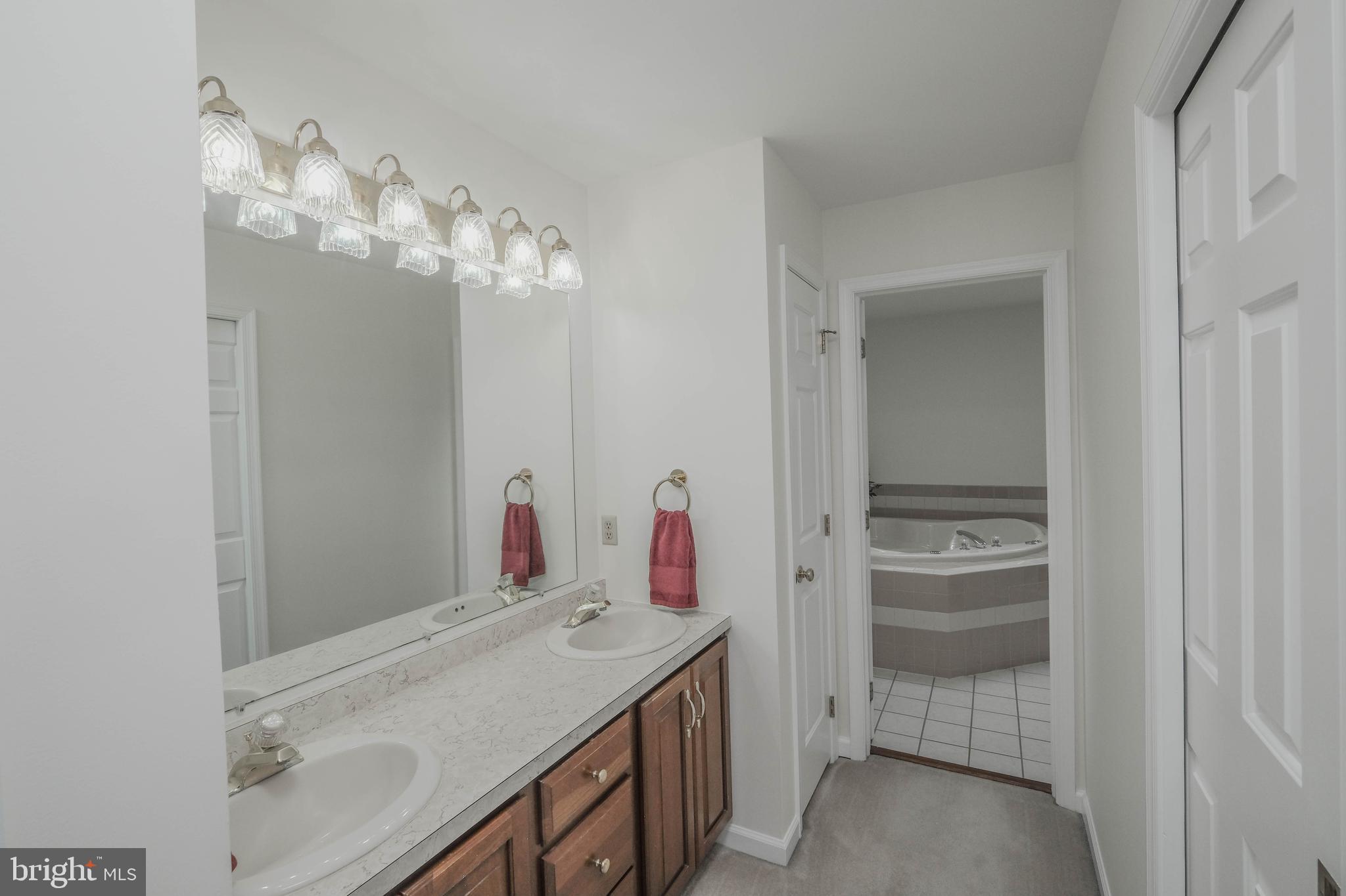 SPRING MILLS FARM - Residential