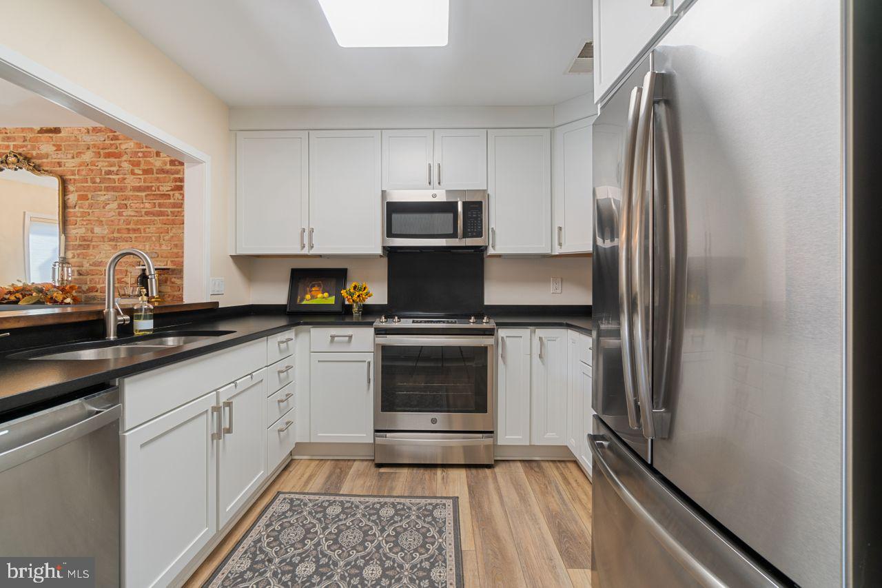 SHEARWATER - Residential Lease