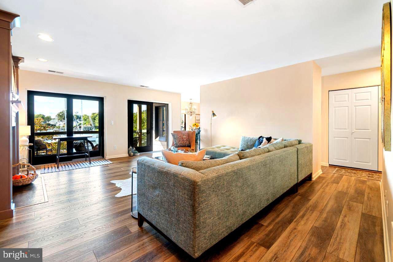 SHEARWATER - Residential Lease