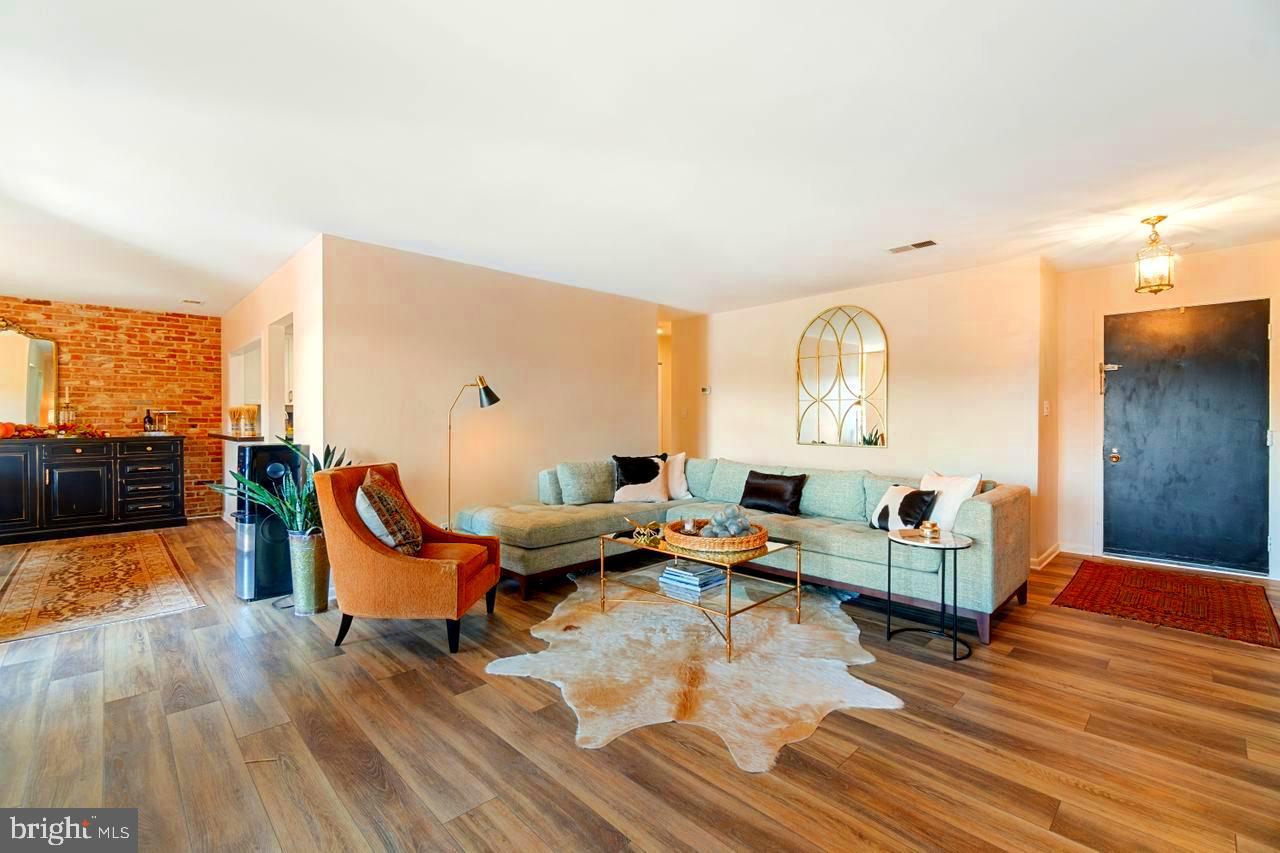 SHEARWATER - Residential Lease