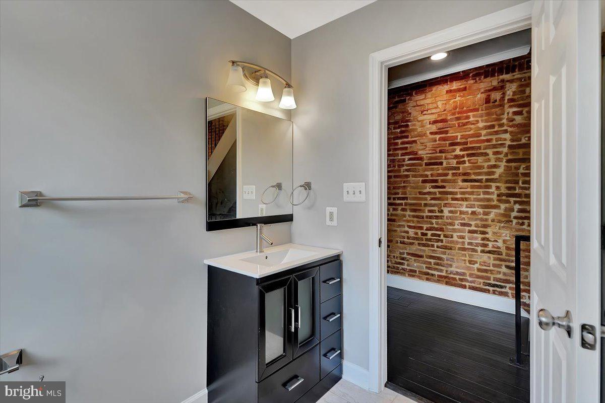 OLIVER - Residential