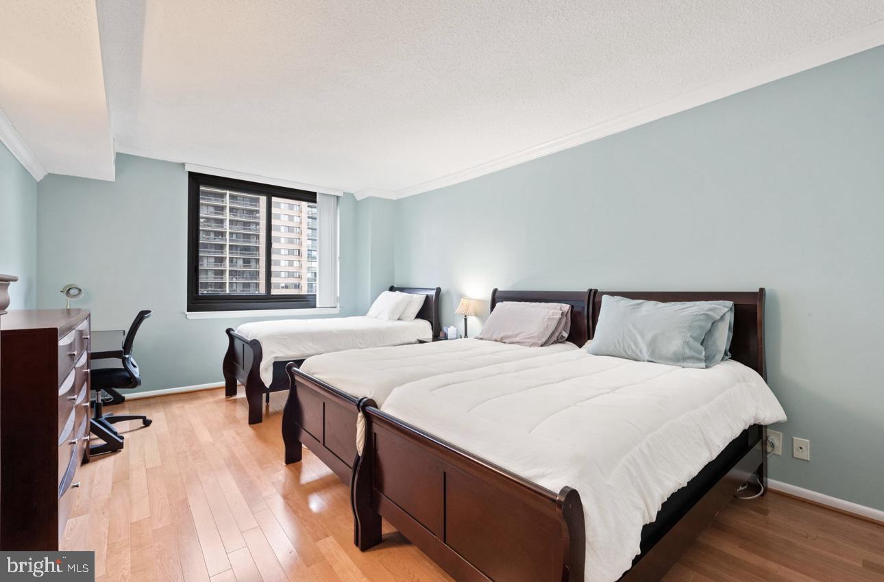 SKYLINE SQUARE CONDO - Residential