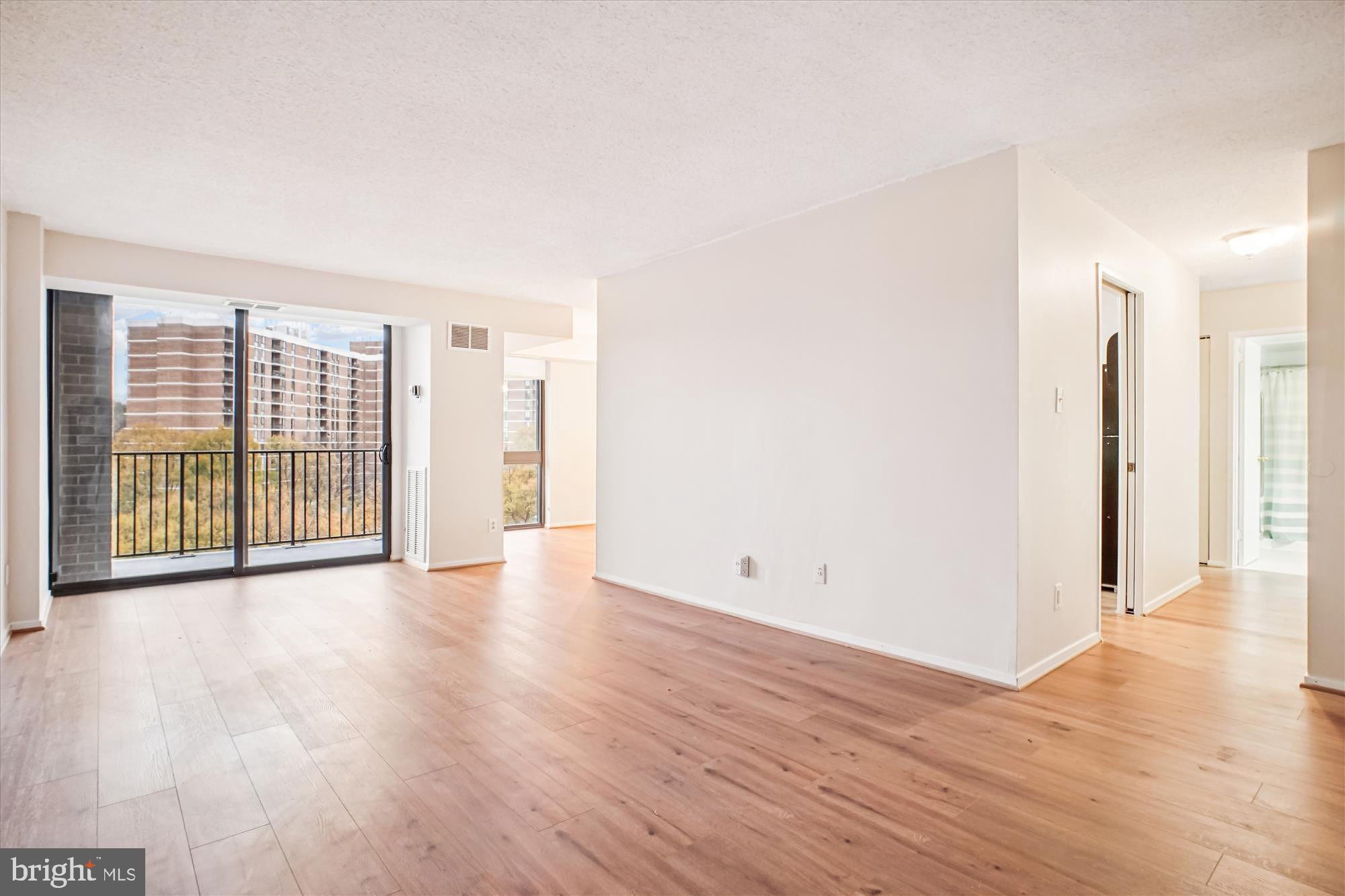 IDYLWOOD TOWERS CONDO - Residential Lease