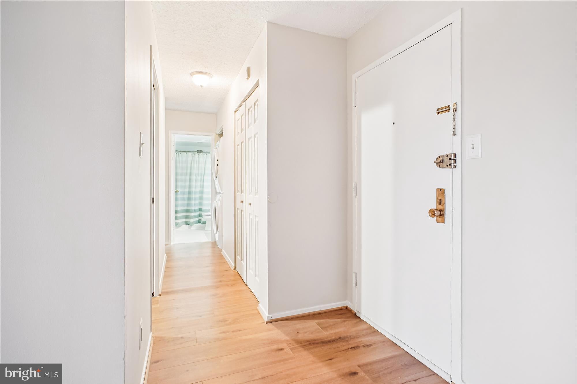 IDYLWOOD TOWERS CONDO - Residential Lease