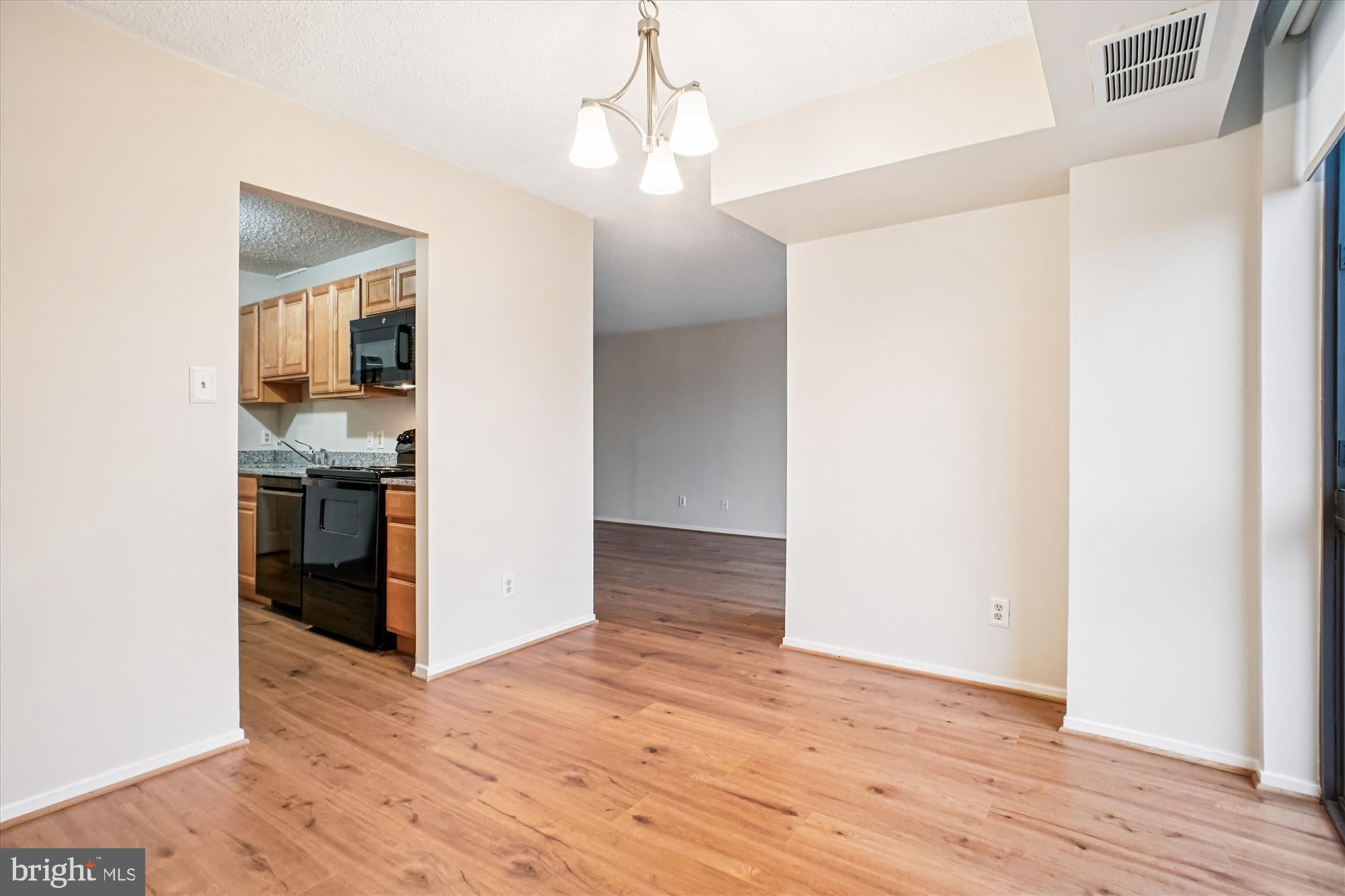 IDYLWOOD TOWERS CONDO - Residential Lease