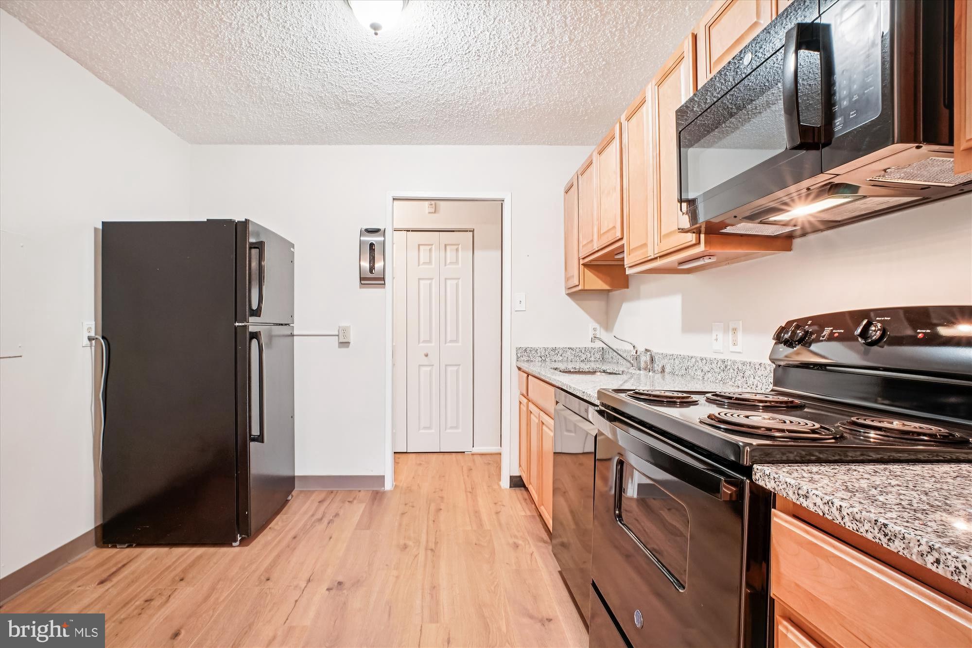 IDYLWOOD TOWERS CONDO - Residential Lease