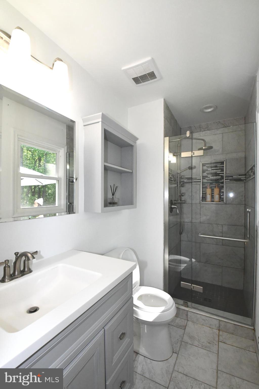 LAKE RIDGE - HARBOR - Residential Lease