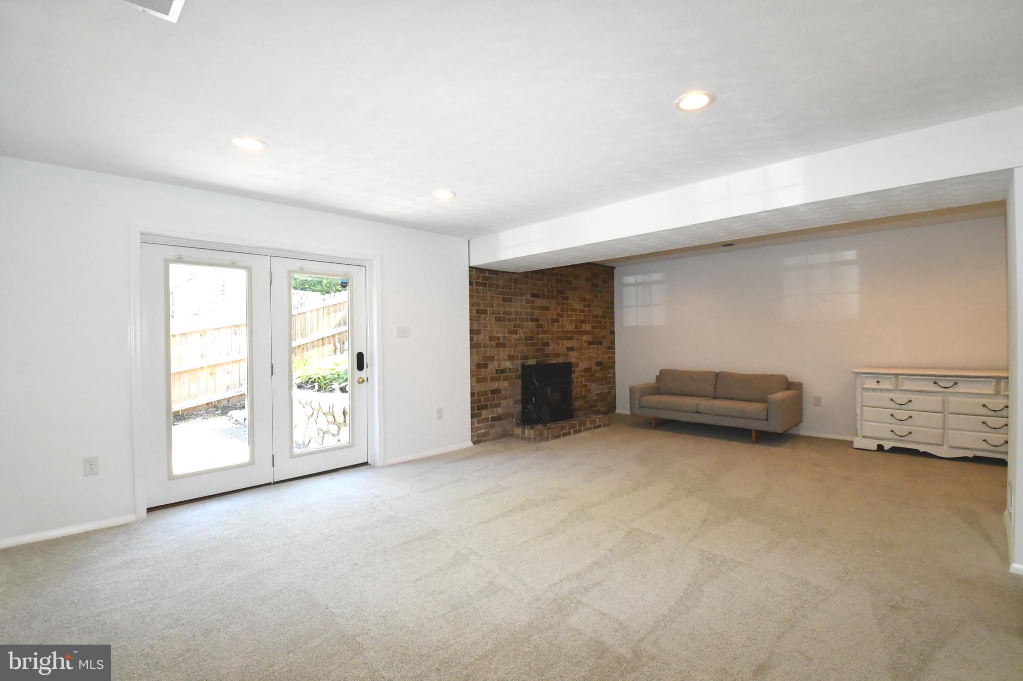 LAKE RIDGE - HARBOR - Residential Lease