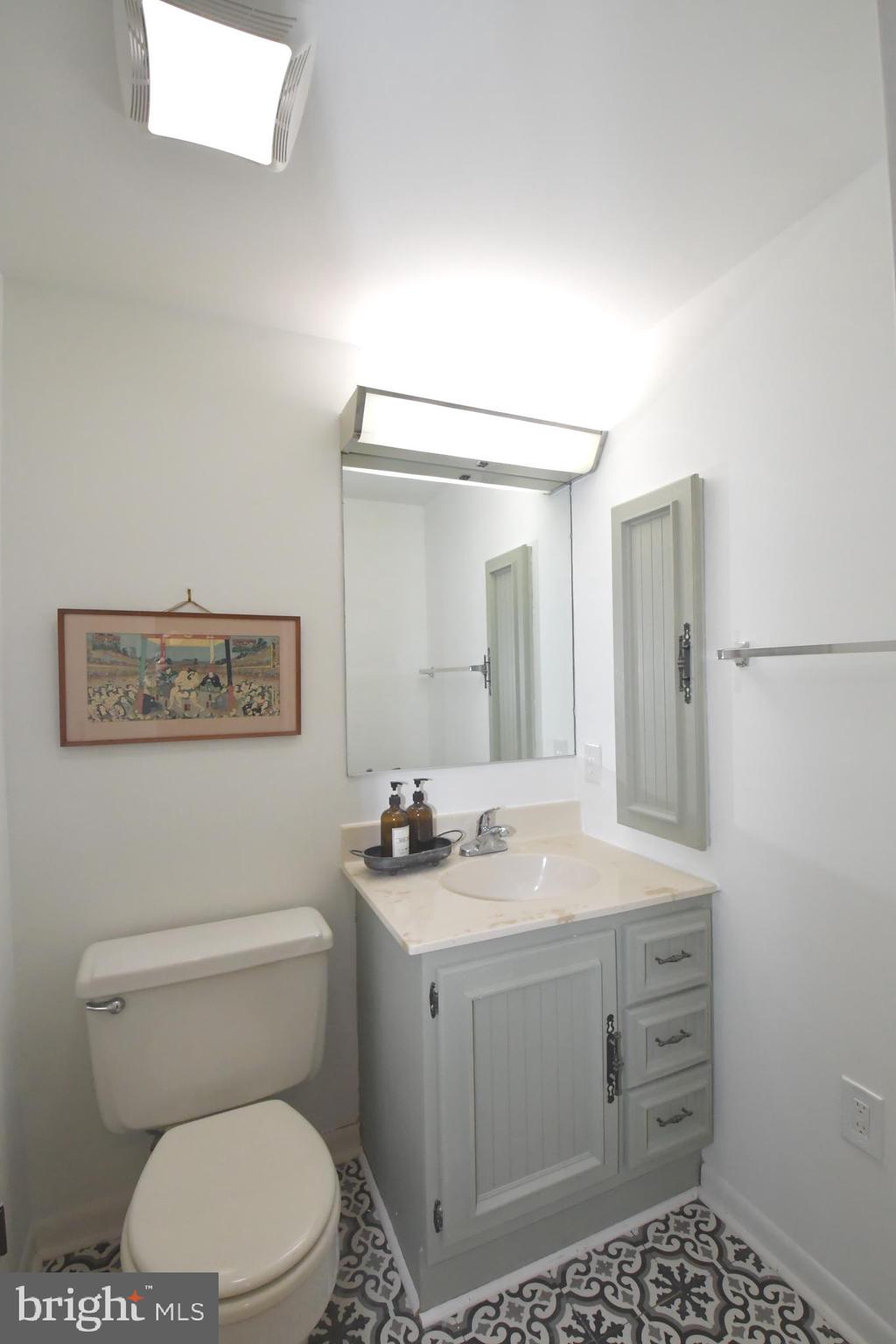 LAKE RIDGE - HARBOR - Residential Lease