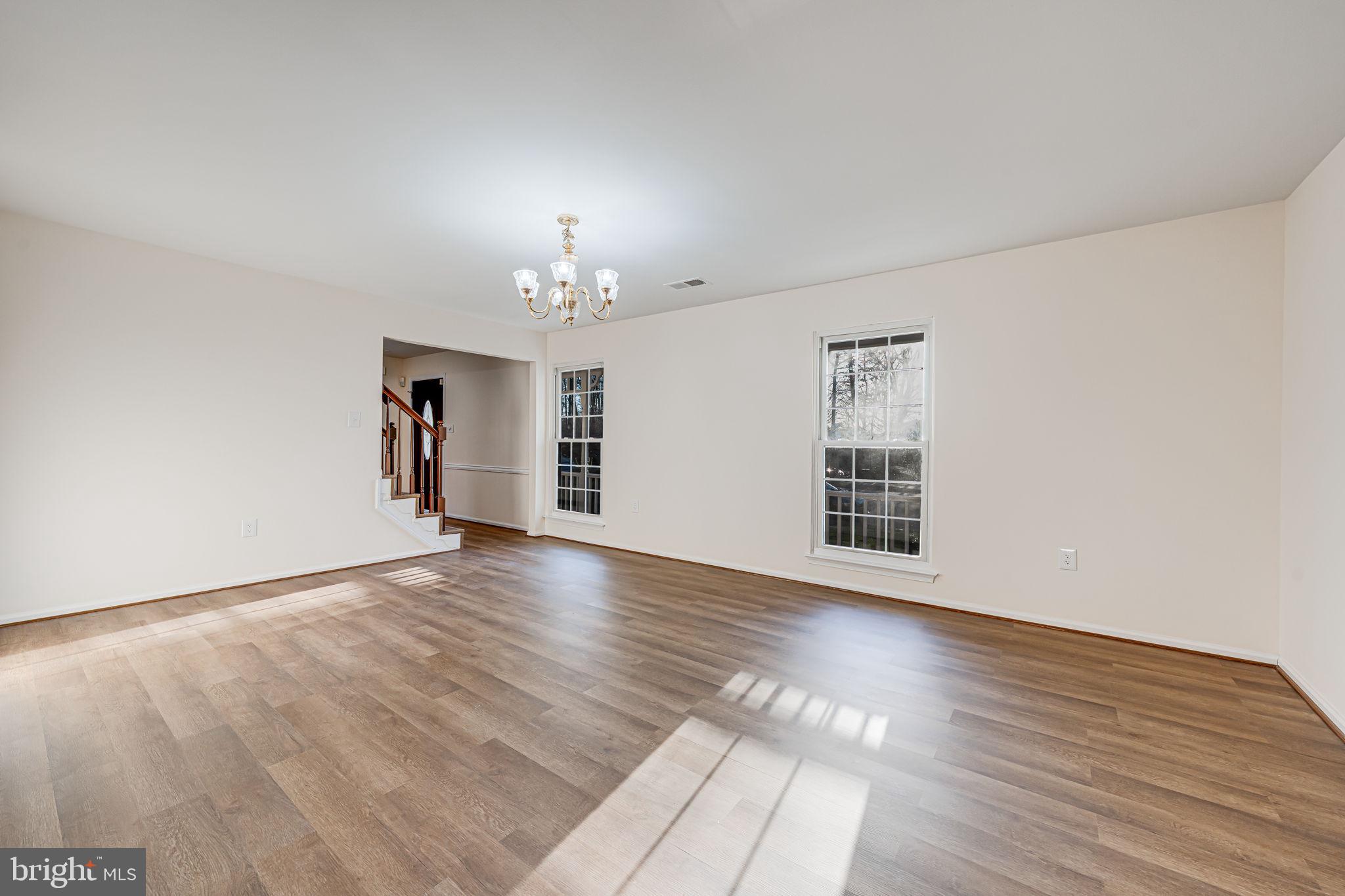 LAKE RIDGE - Residential