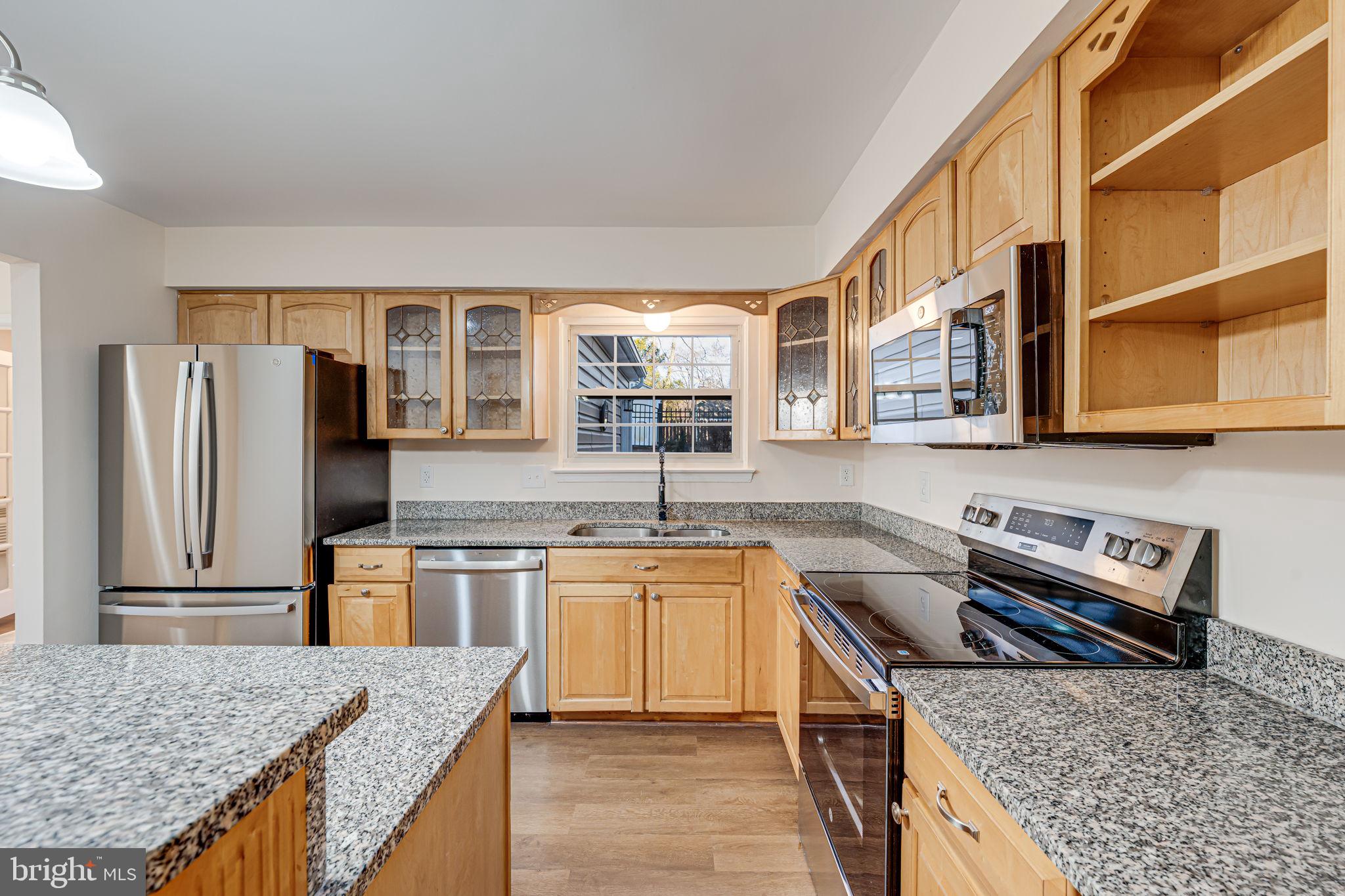 LAKE RIDGE - Residential