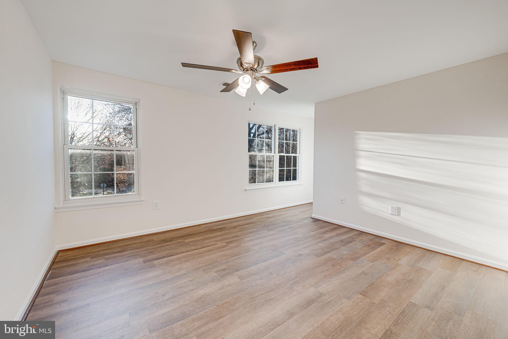 LAKE RIDGE - Residential