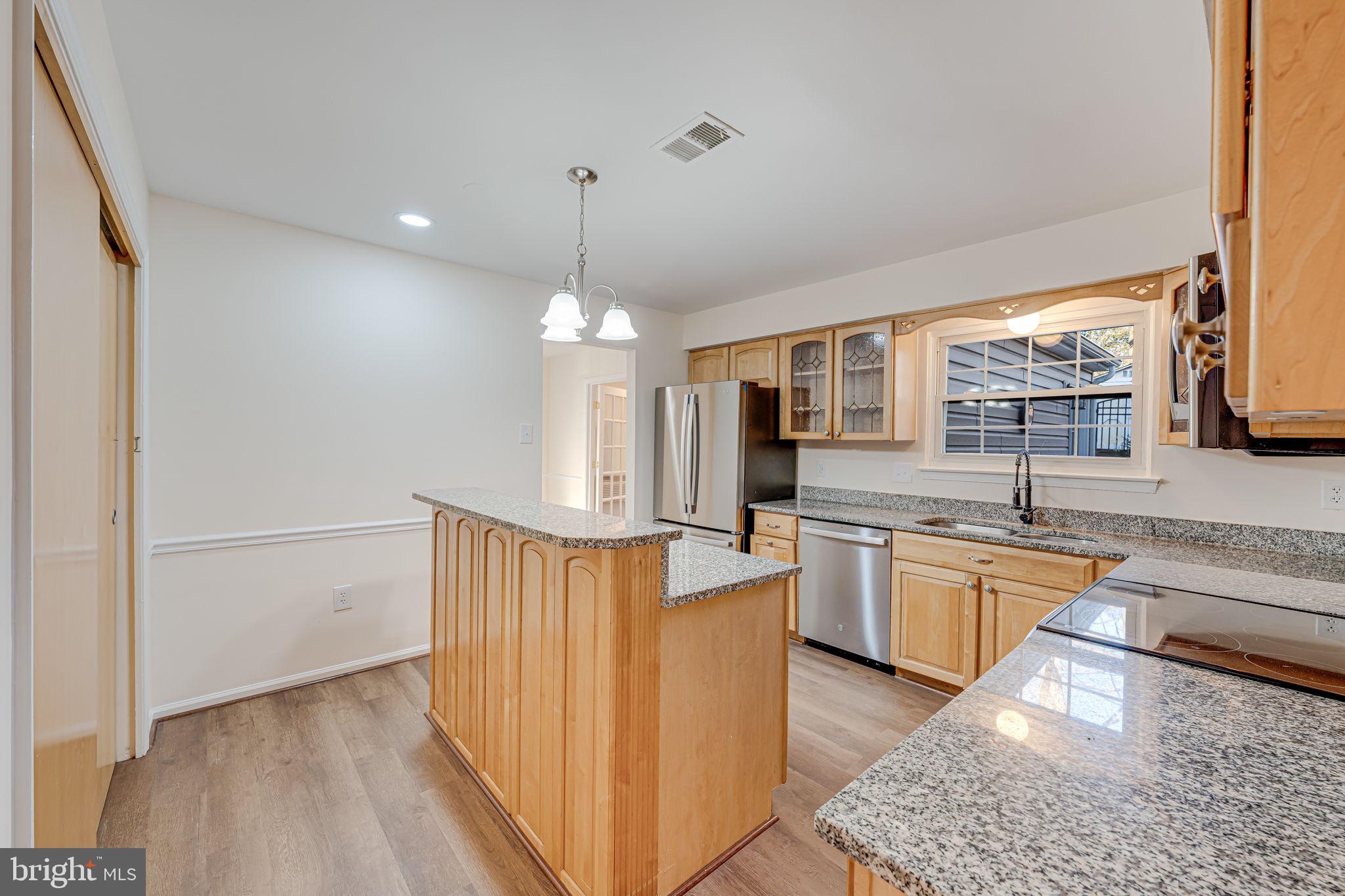 LAKE RIDGE - Residential