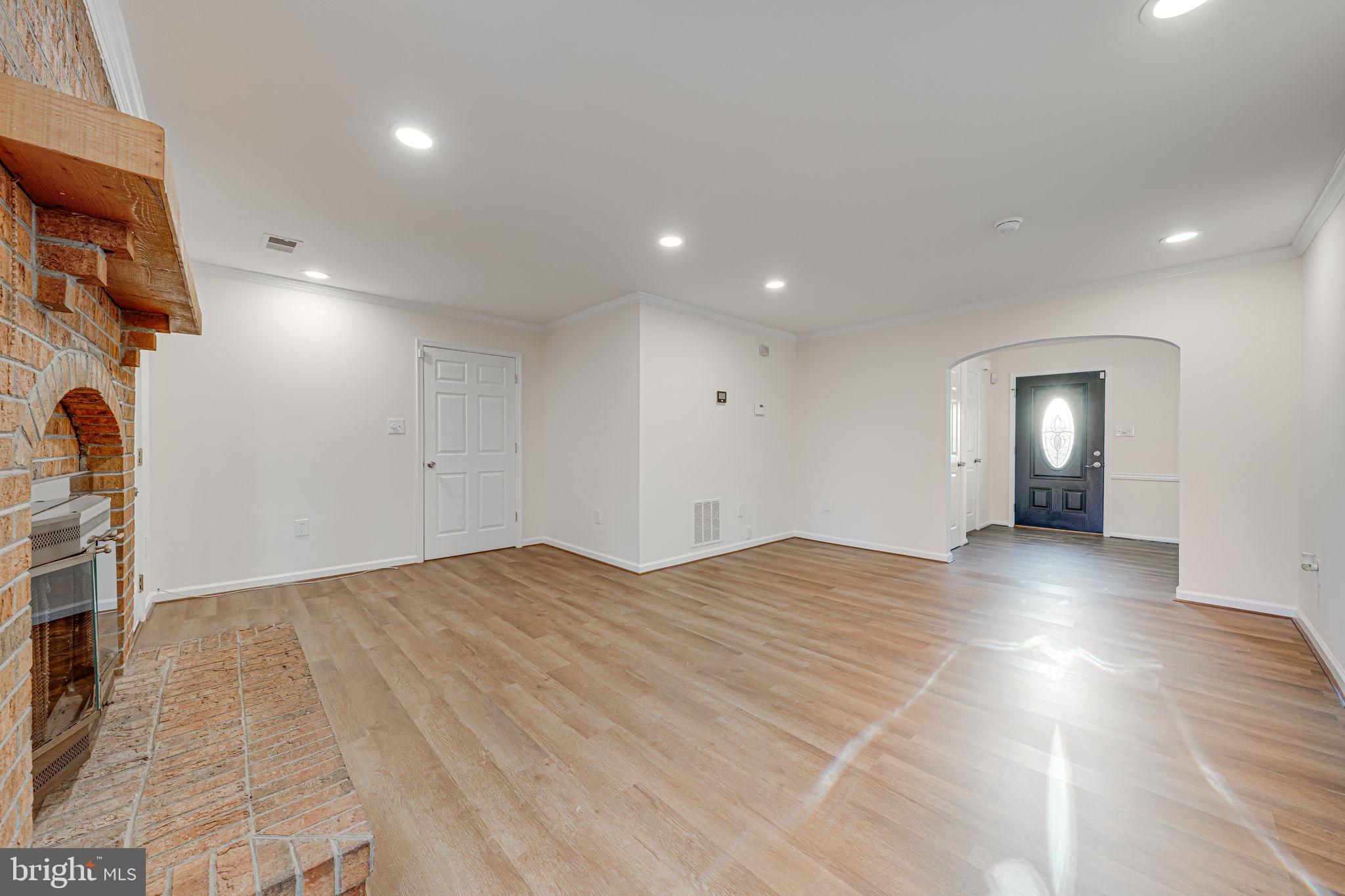 LAKE RIDGE - Residential