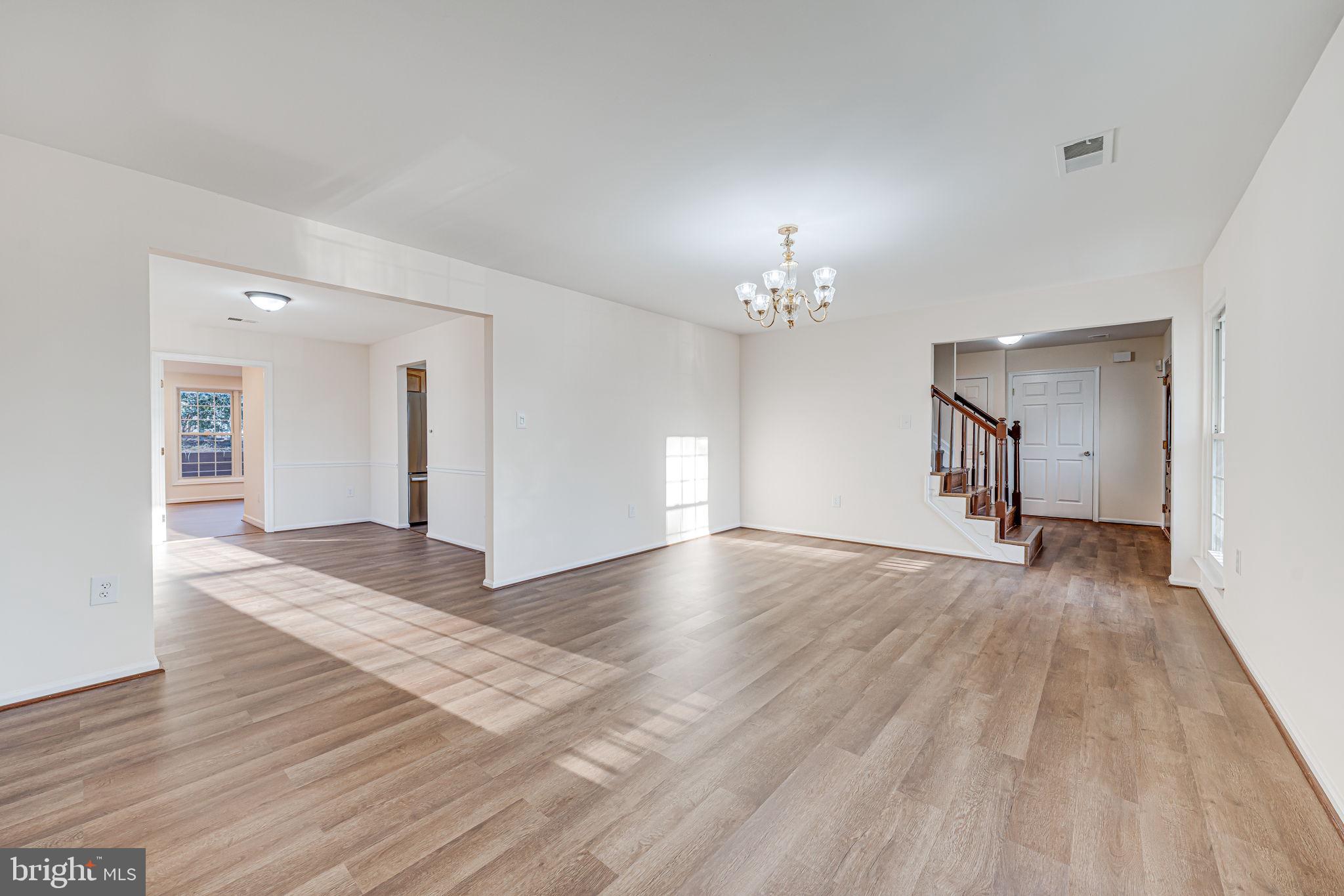 LAKE RIDGE - Residential