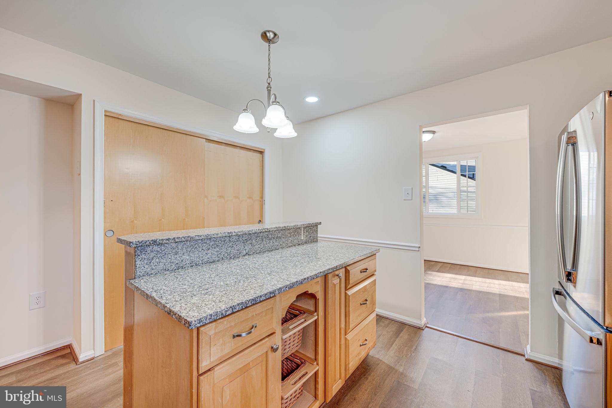 LAKE RIDGE - Residential