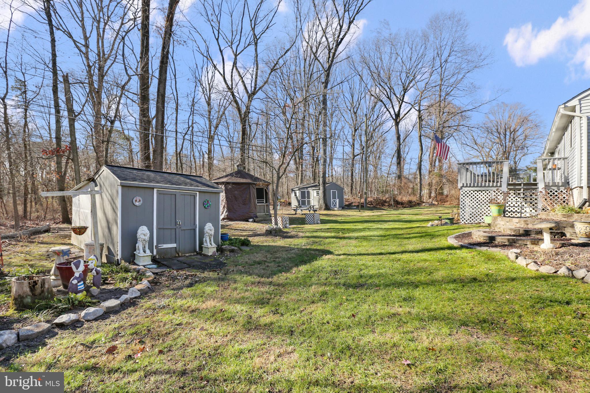 MIDDLE RIVER - Residential