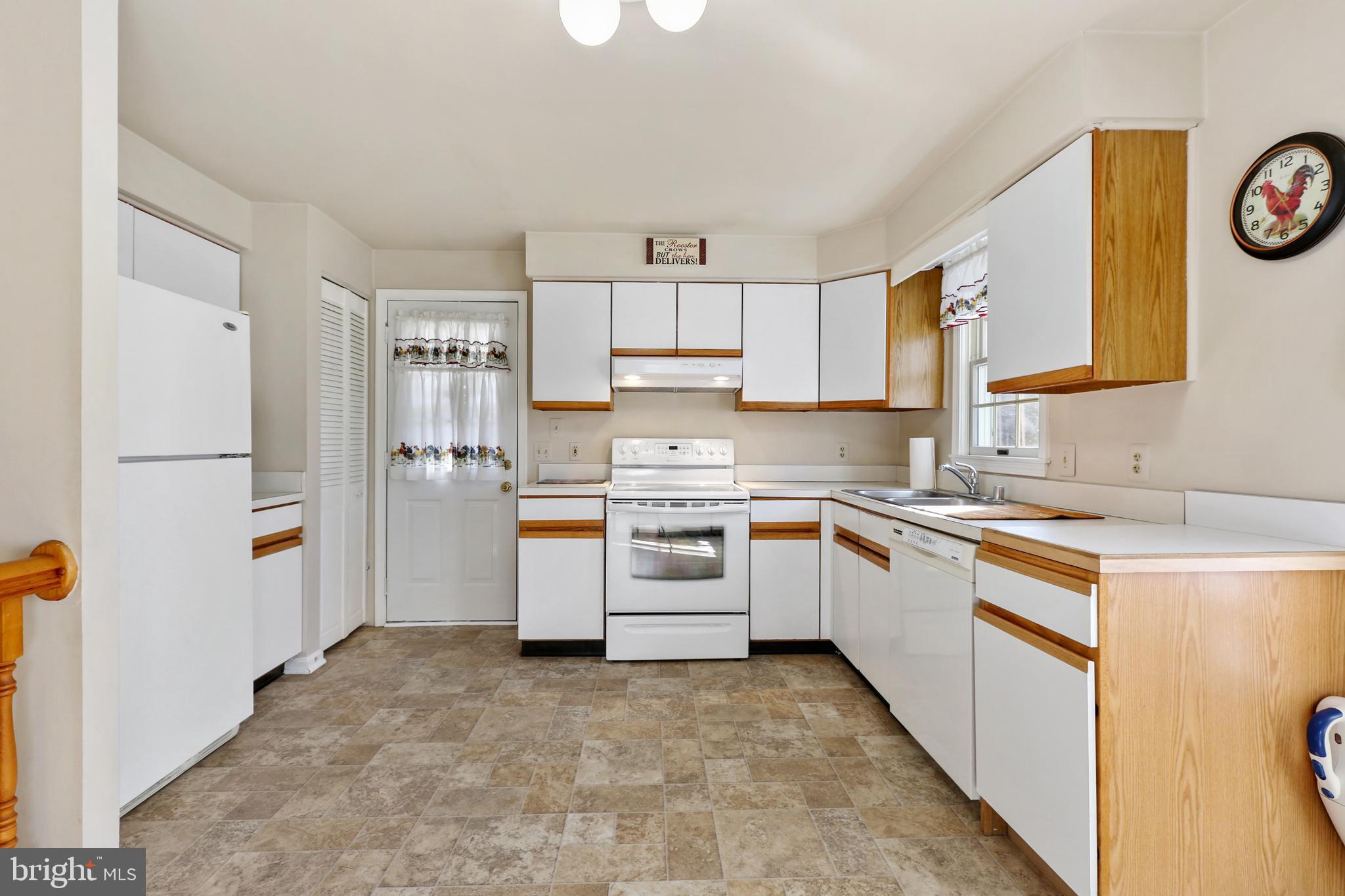 MIDDLE RIVER - Residential