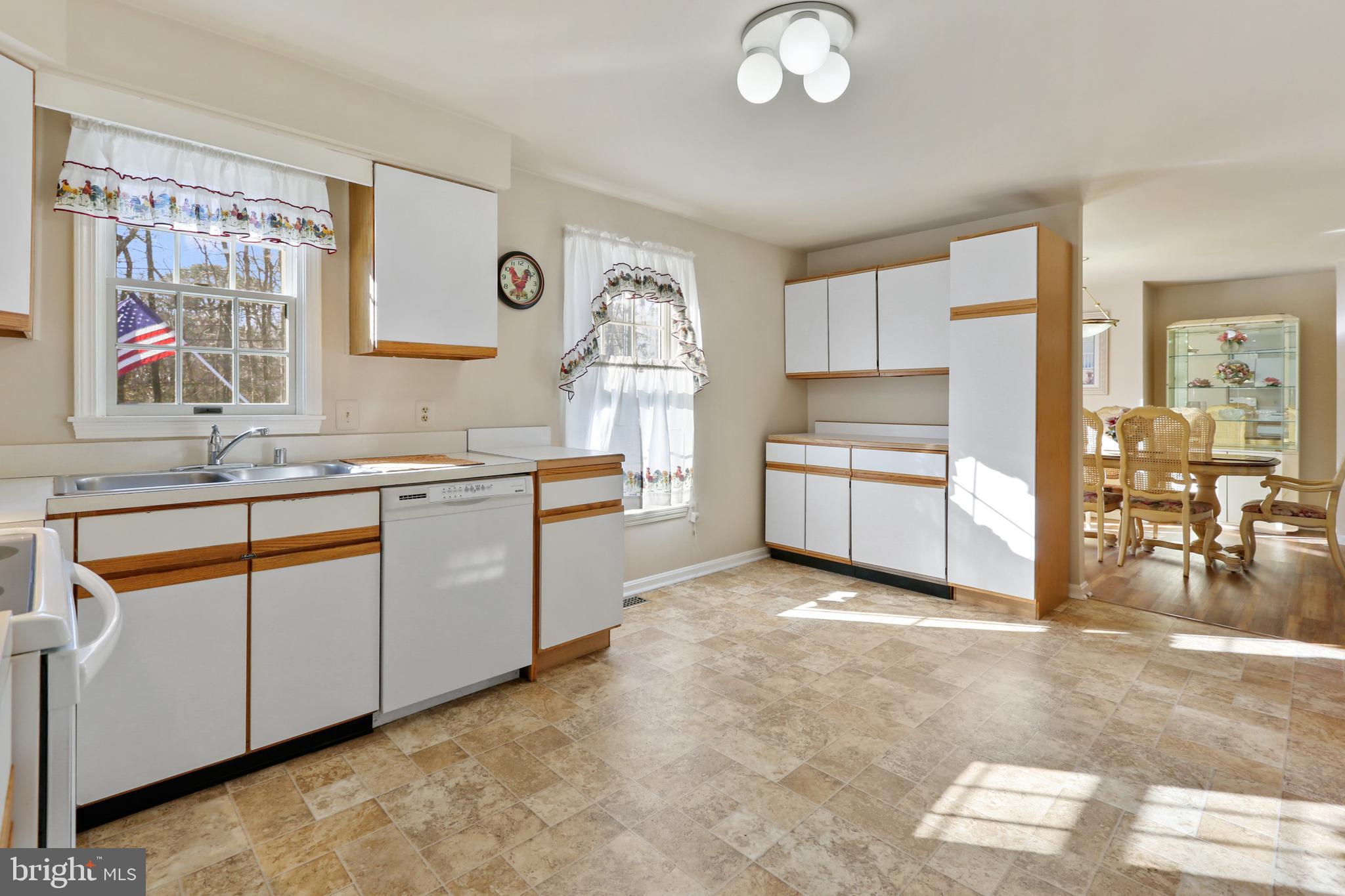 MIDDLE RIVER - Residential