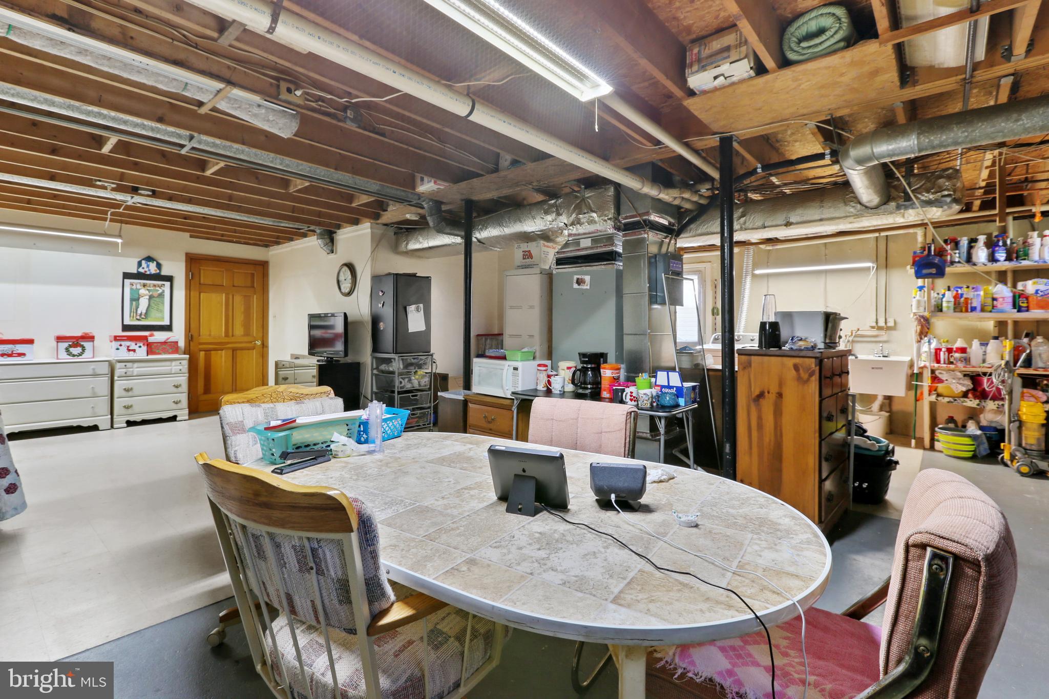 MIDDLE RIVER - Residential