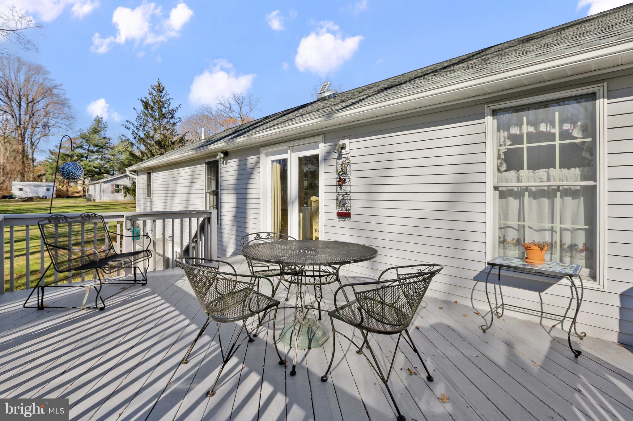 MIDDLE RIVER - Residential