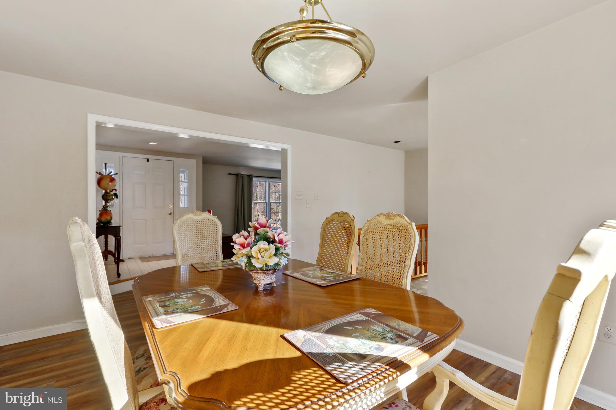 MIDDLE RIVER - Residential