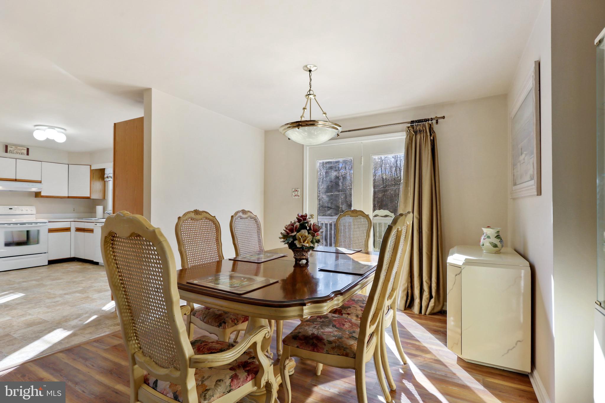 MIDDLE RIVER - Residential