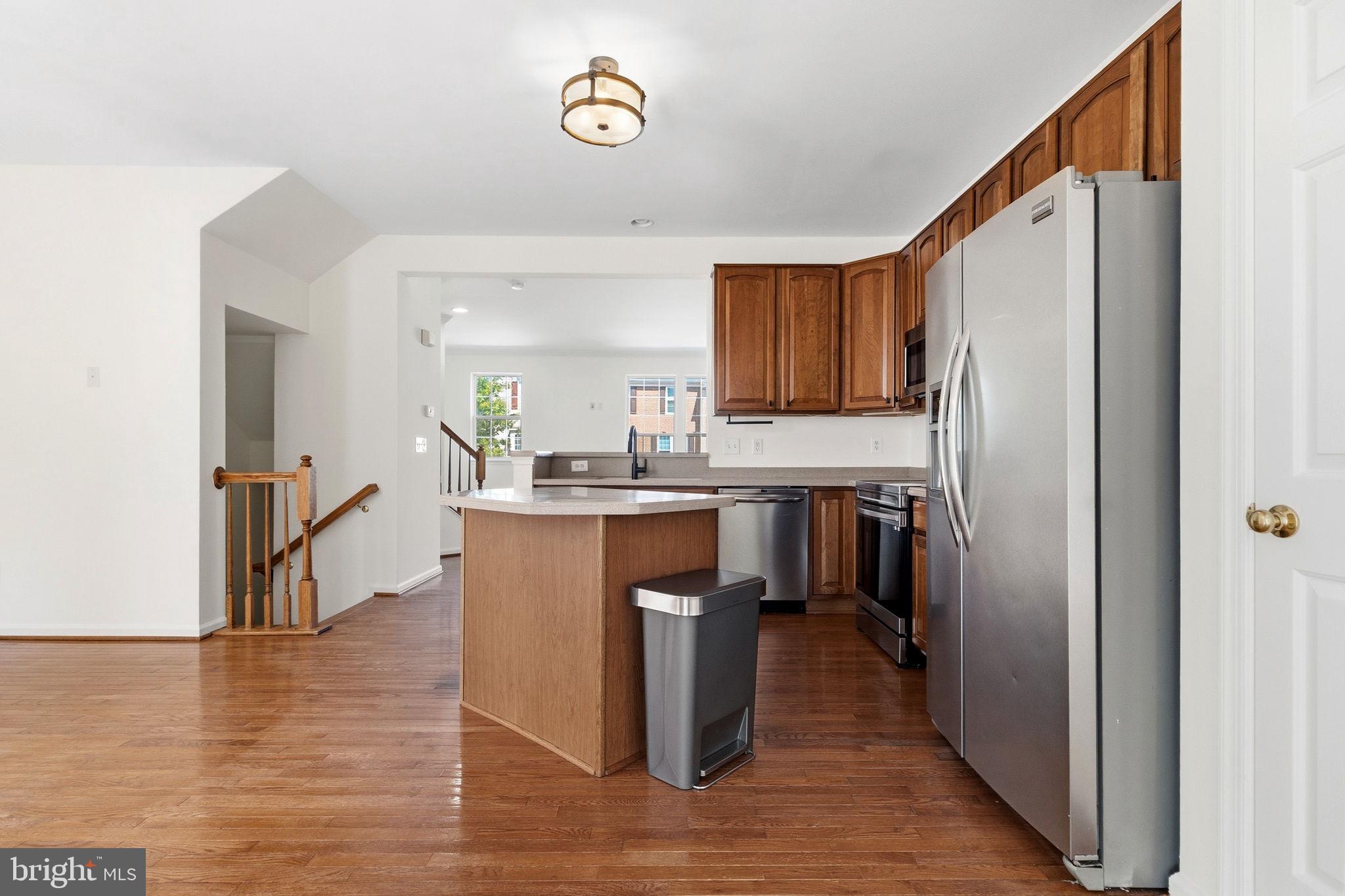 RIVERSIDE STATION - Residential