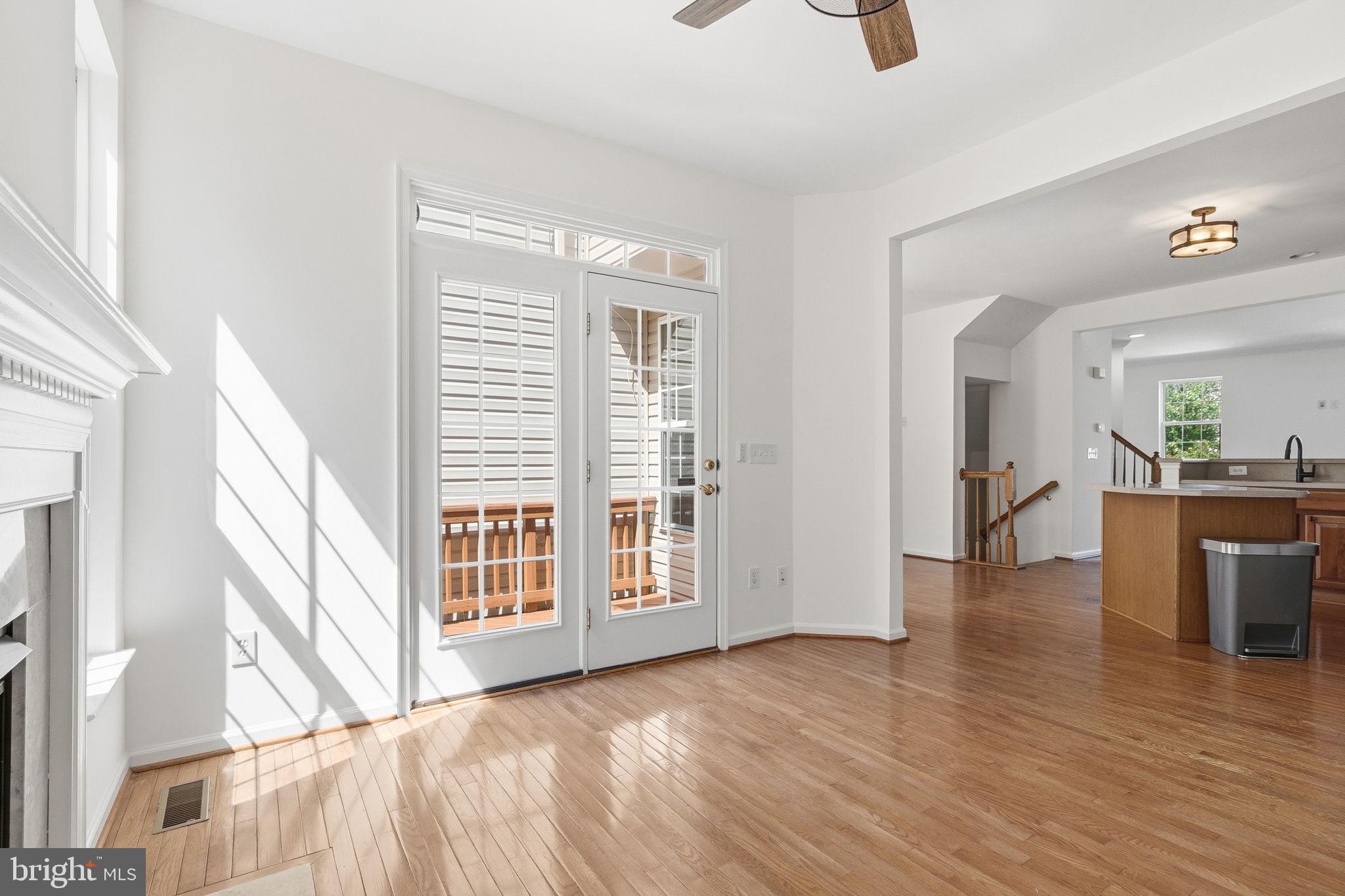 RIVERSIDE STATION - Residential