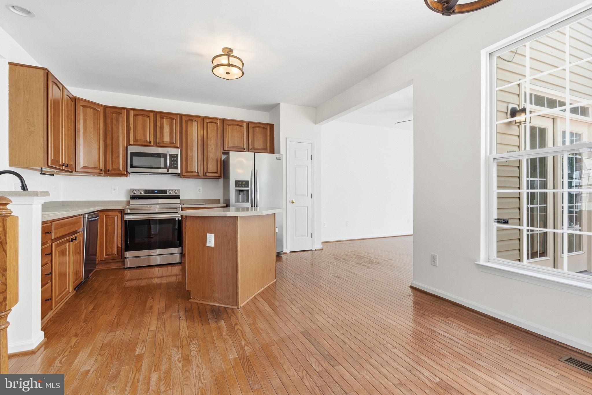 RIVERSIDE STATION - Residential