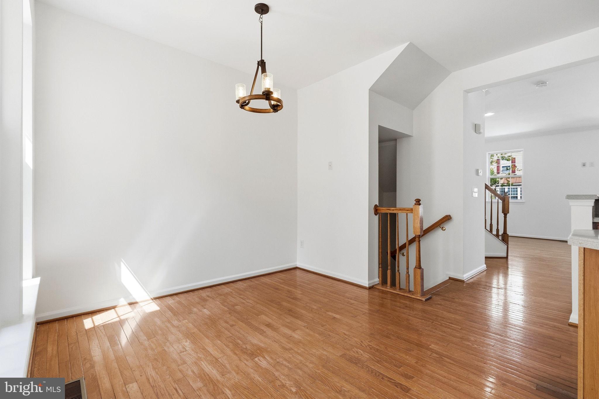 RIVERSIDE STATION - Residential
