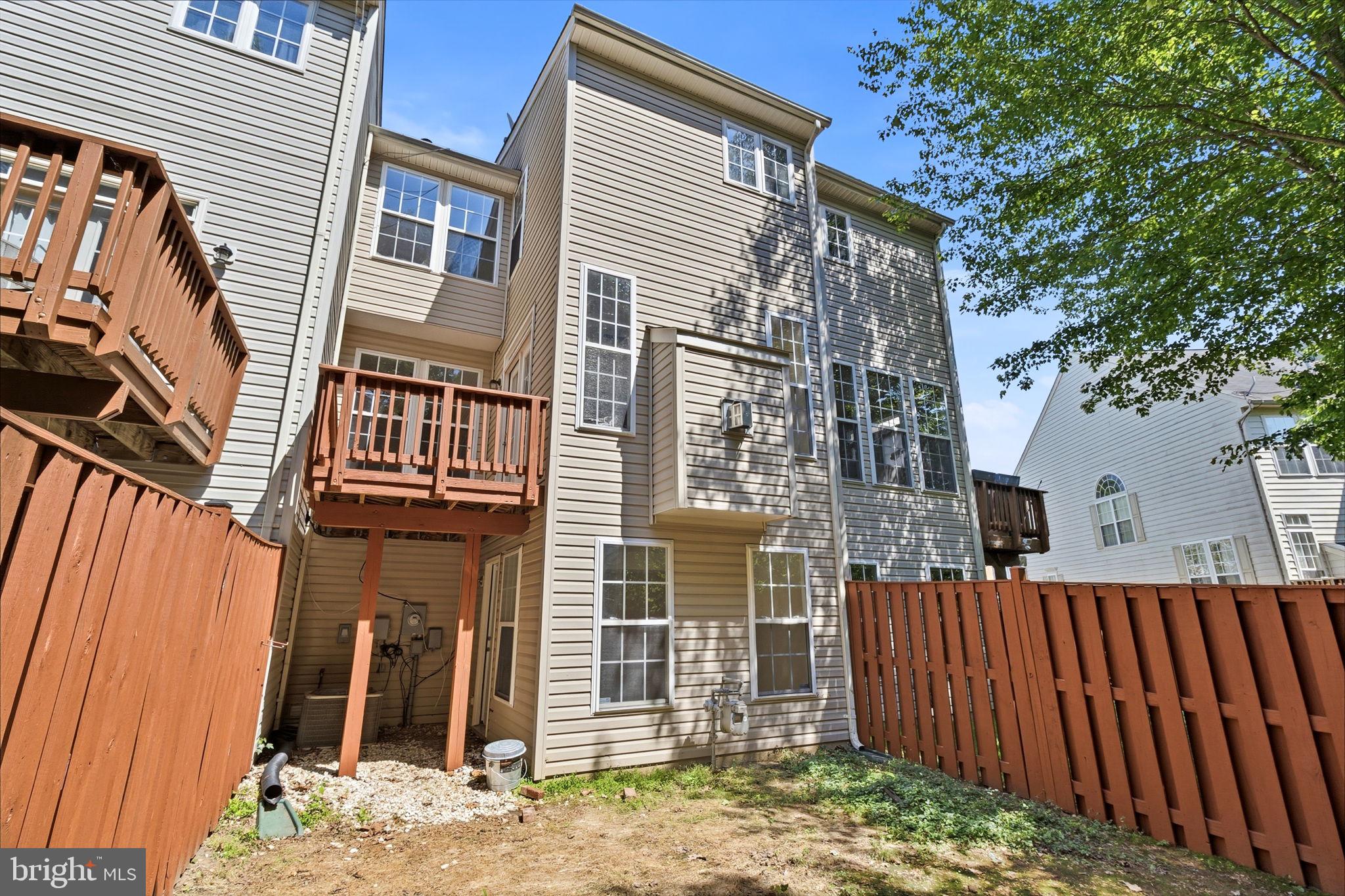 RIVERSIDE STATION - Residential