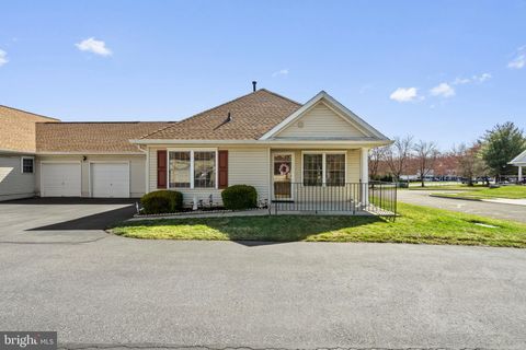 Homes For Sale - 80 Avenrowe Court<br/> FAIRLESS HILLS, PA 19030