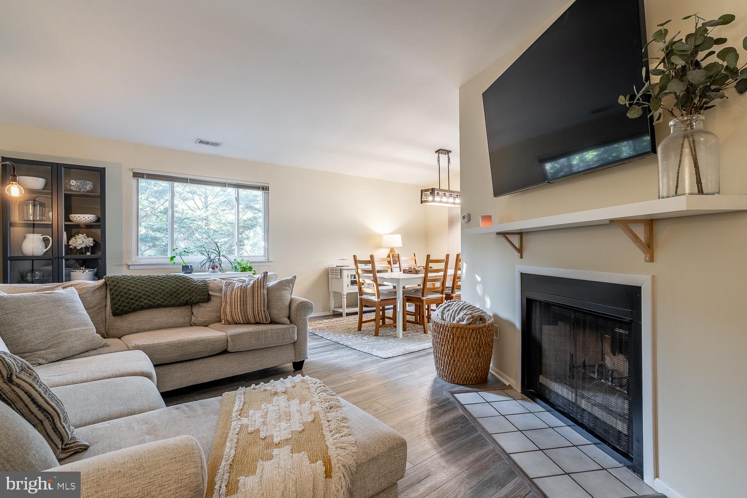 501 MULBERRY COVE B