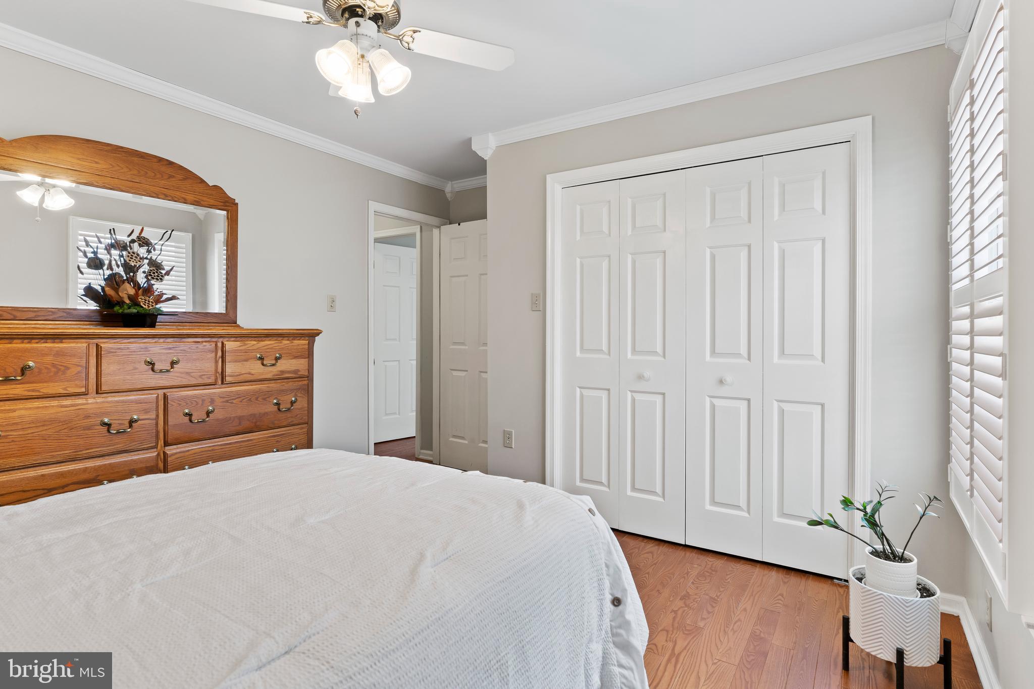 LOGANS RUN - Residential