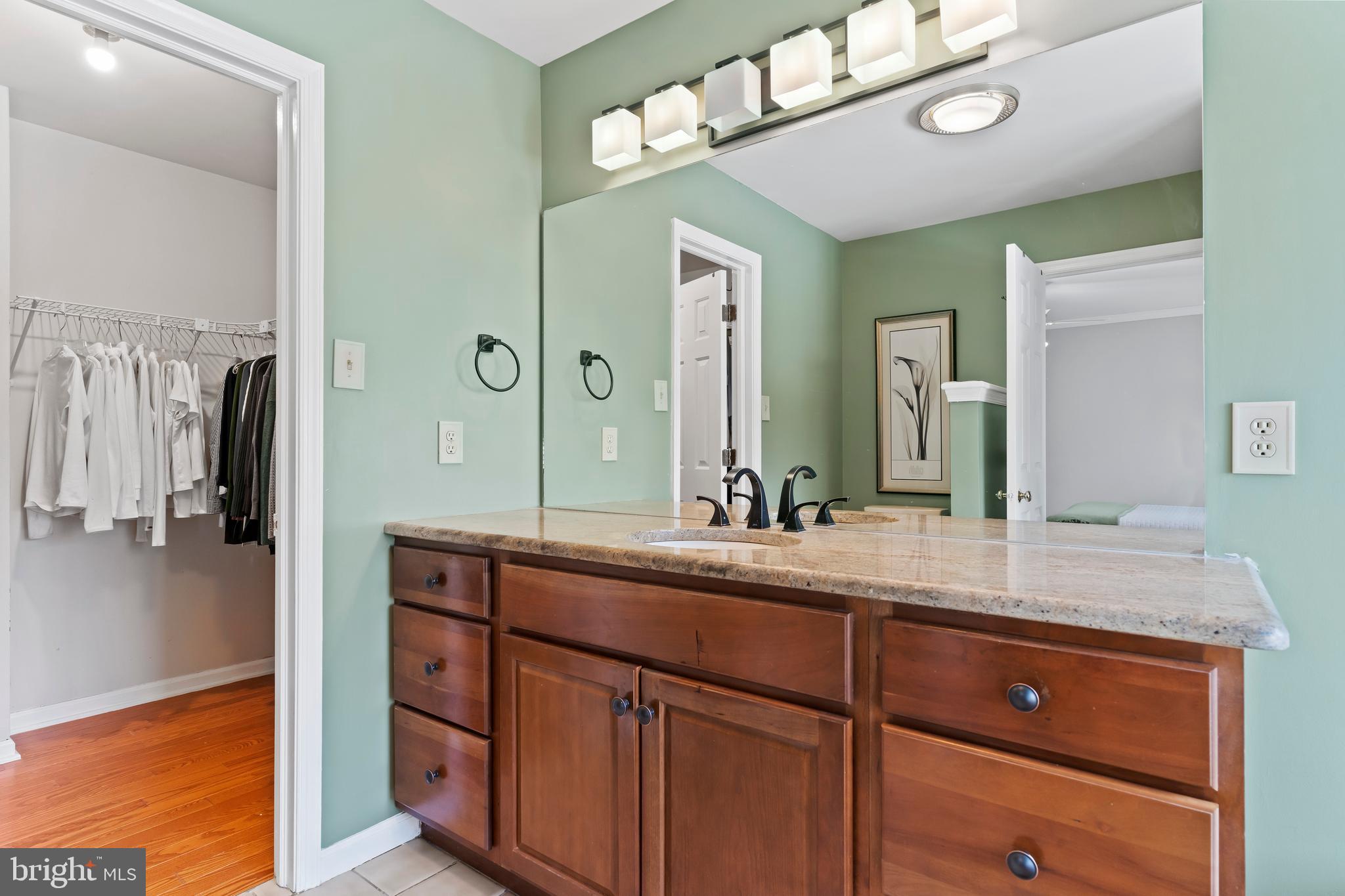 LOGANS RUN - Residential