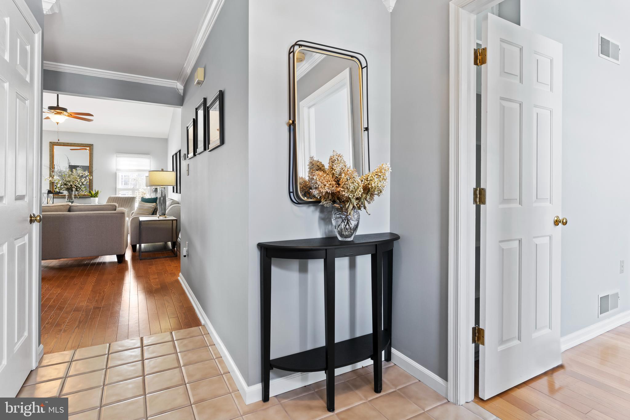 LOGANS RUN - Residential