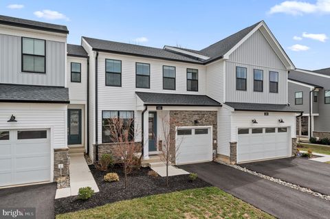 132 MAHOGANY LANE KING OF PRUSSIA PA 19406