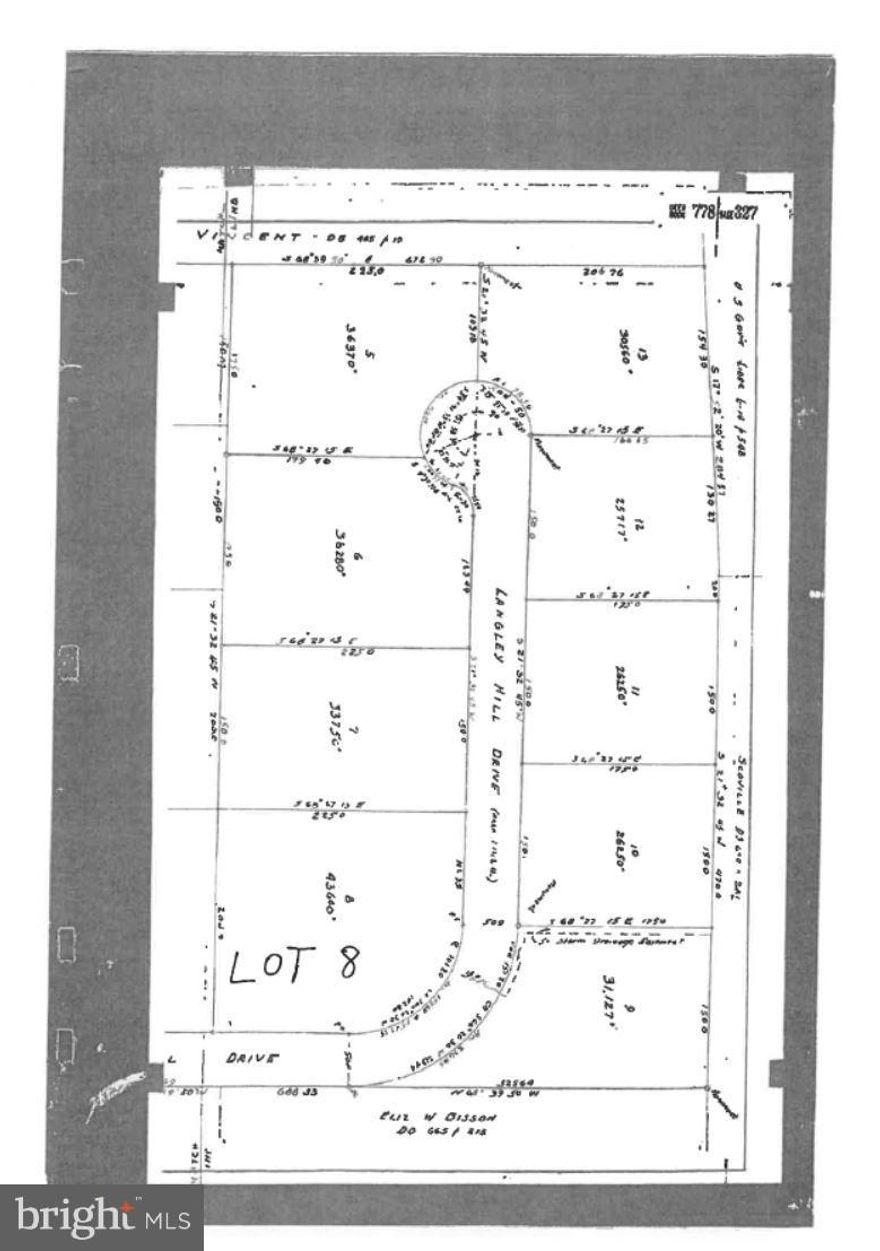 Beautiful, over 1 acre corner lot in sought-after Langley Hills.  Exceptional opportunity to build a dream house in prime McLean location.  Minutes to downtown McLean & Langley High School District .  GW Parkway, Chain Bridge, Tysons Corner, Beltway, DC, Reagan National and Duller International Airport - all  within easy commuting distance.