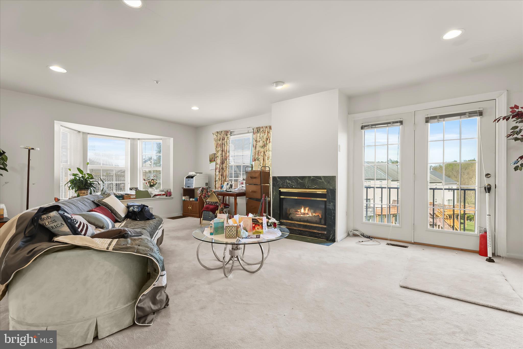 LYONS GATE - Residential